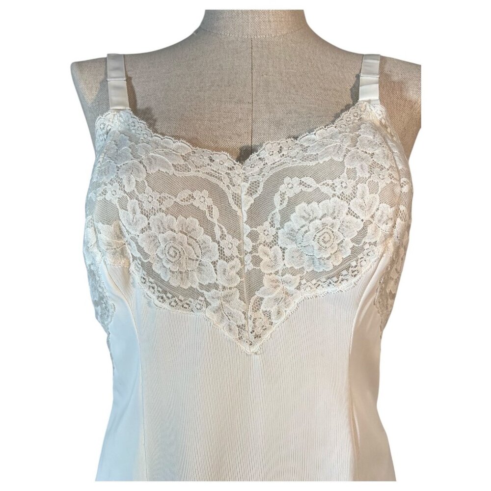 Vintage Wonder Maid White Full Slip Nylon Lace Bodice Size 38 Lingerie Adj Strap